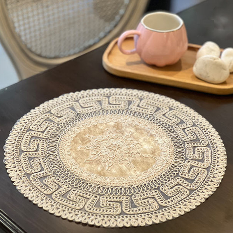 رومیزی مدل قیطان طرح ورساچه  کد 1